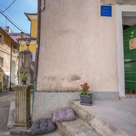 Apartament Old Town Apartment, 50m From Sea Lovran