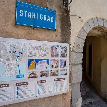 Old Town Apartment, 50m From Sea Apartment